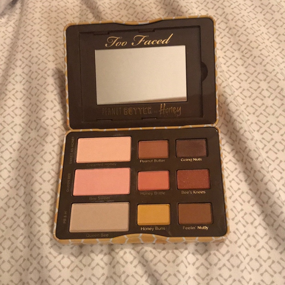 Too Faced Peanut Butter Honey palette